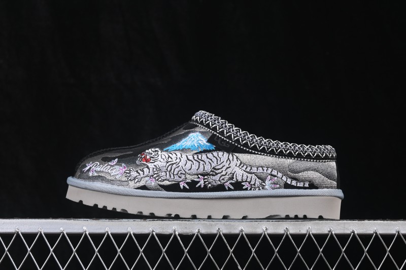 UGG X Palace Tasman Dragon Tiger Embroidered Comfortable Durable Short Snow Boots - 1172070 BKCA