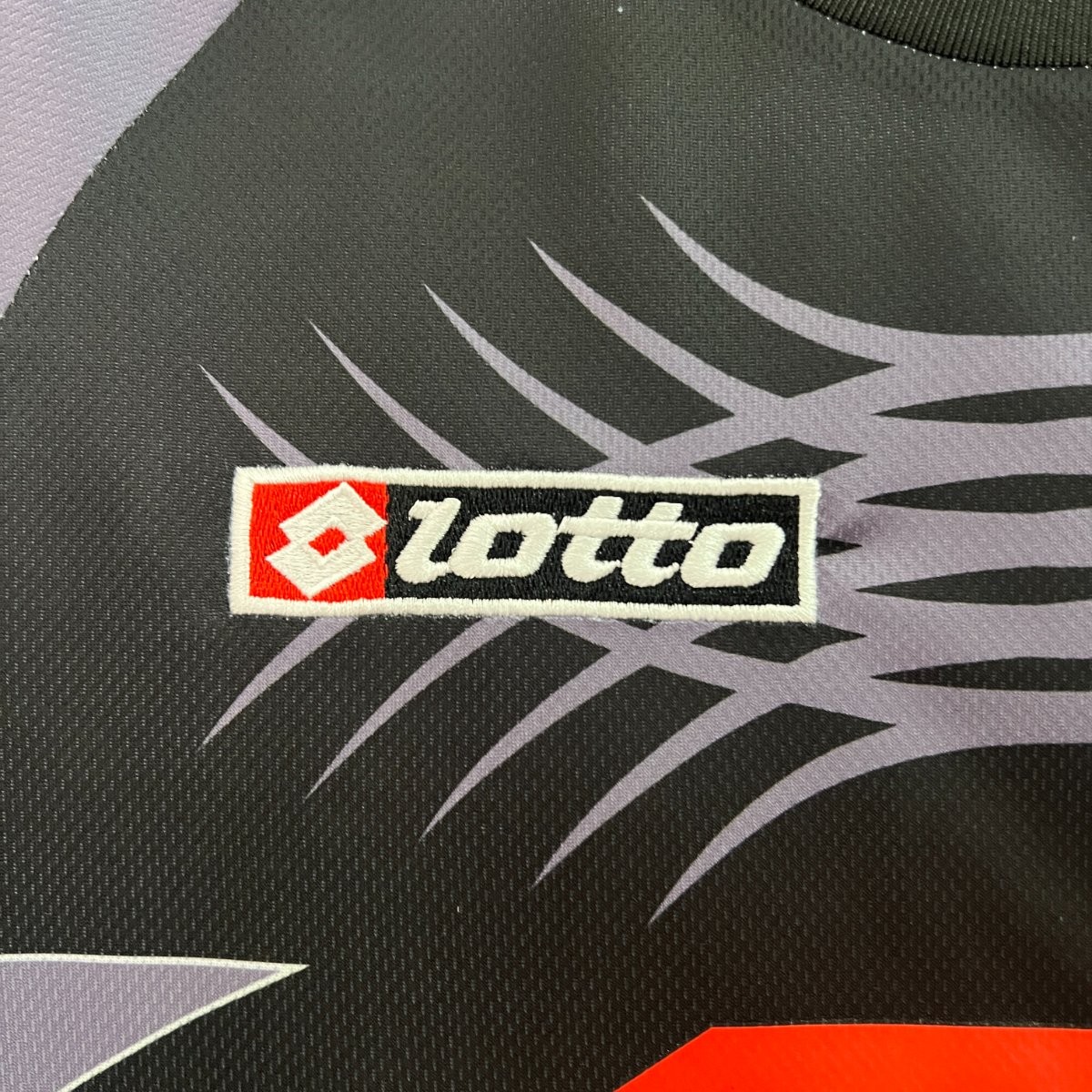 Retro 01/02 Juventus Black Goalkeeper Jersey