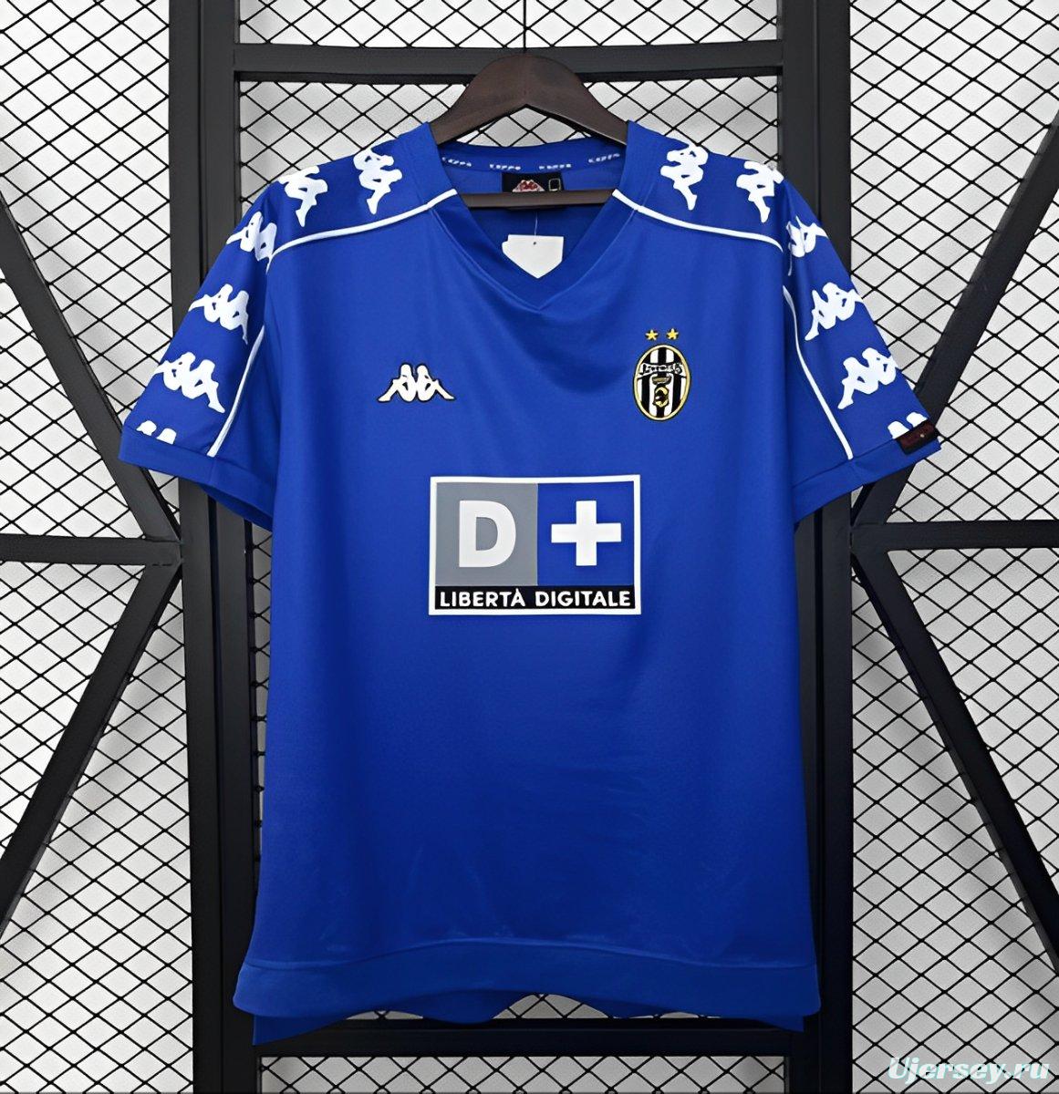 99/00 Retro Juventus Away Jersey