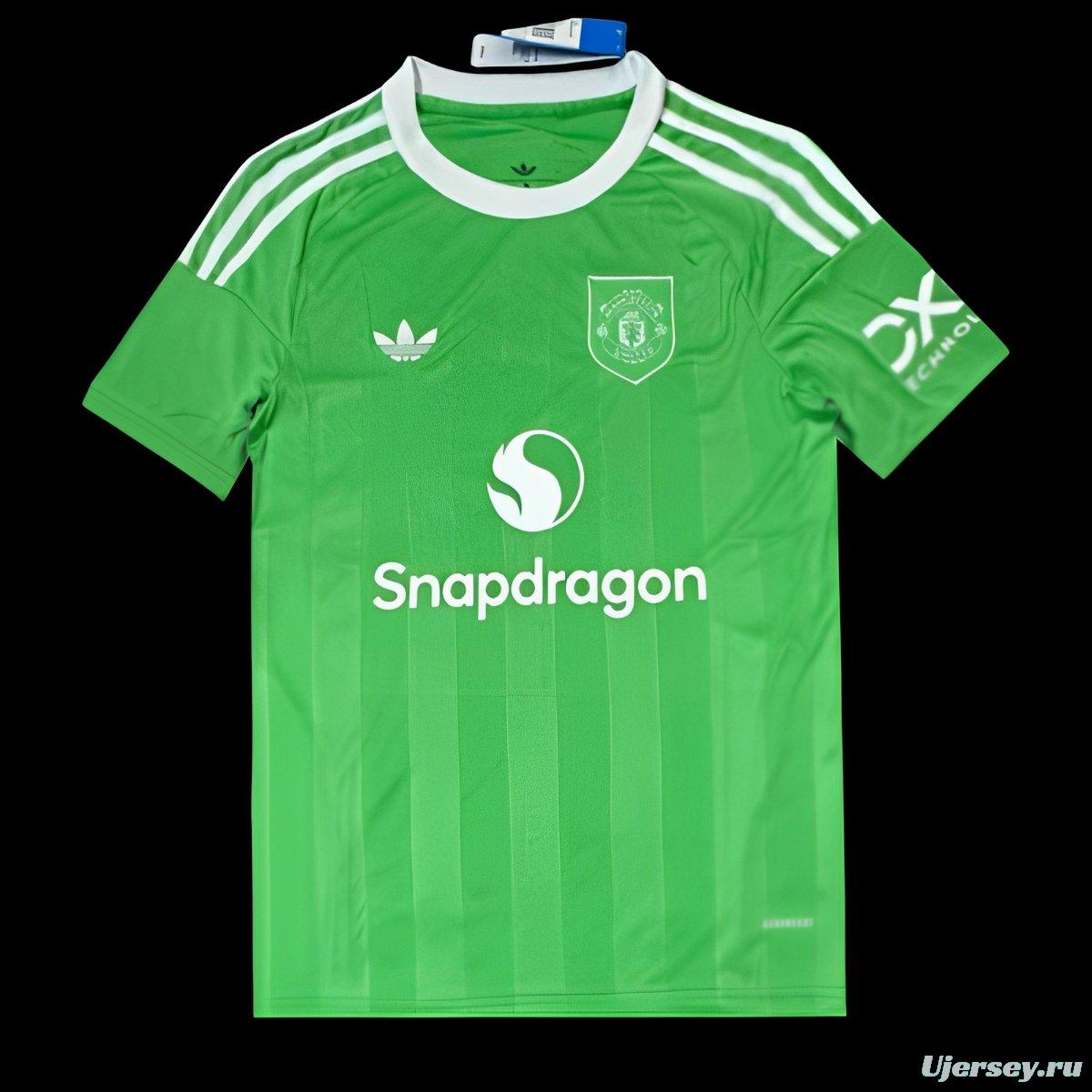 25/26 Manchester United Green Goalkeeper Jersey