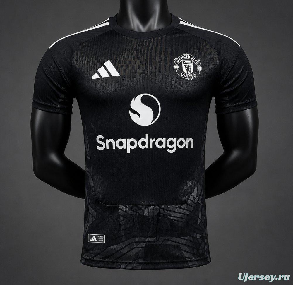 Player Version 26/27 Manchester United Black Goalkeeper Jersey
