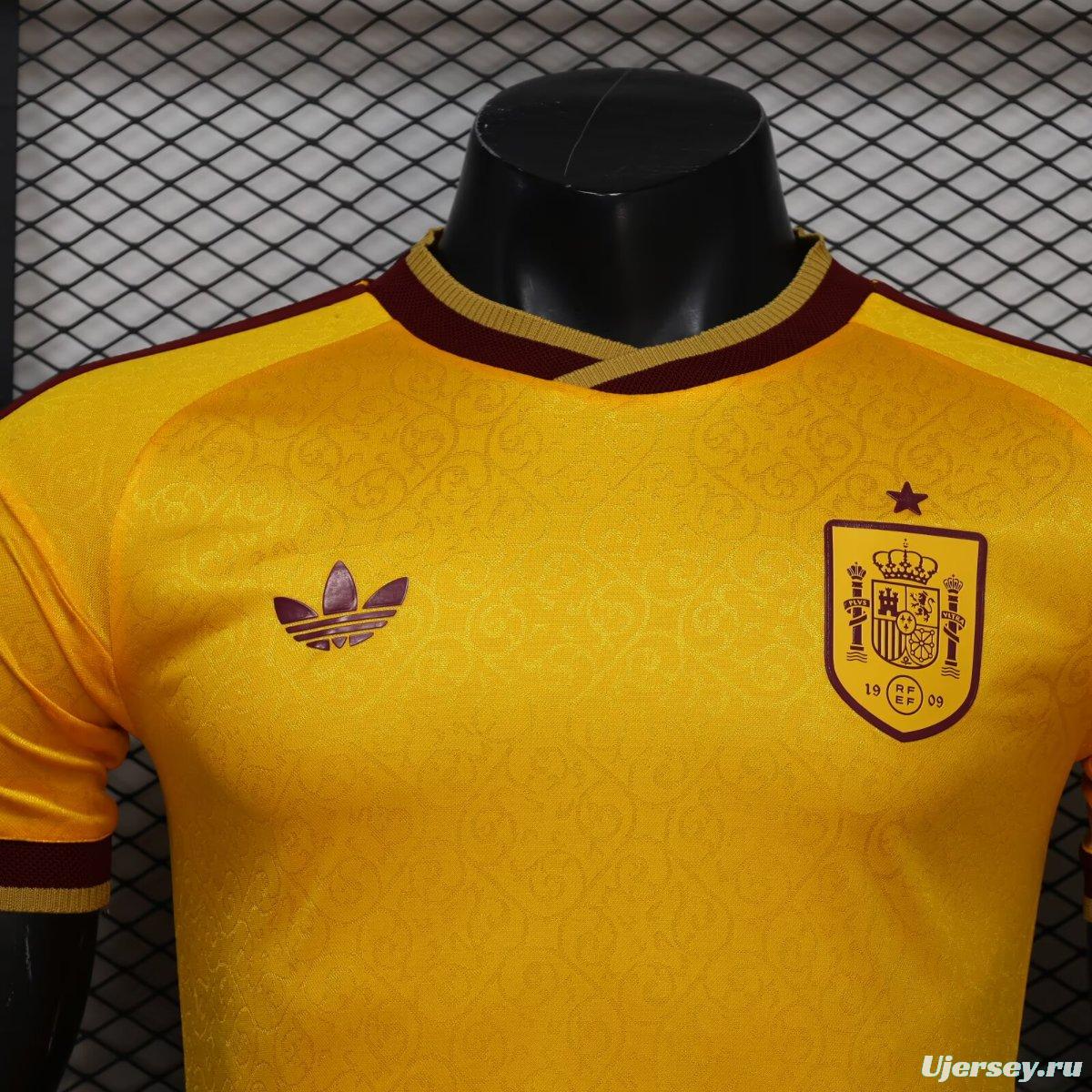 Player Version 2026 Spain Golden Special Jersey